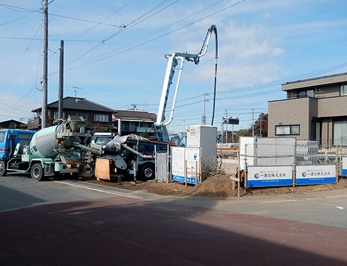 基礎ベースのコンクリート打設 基礎ベースのコンクリート打設