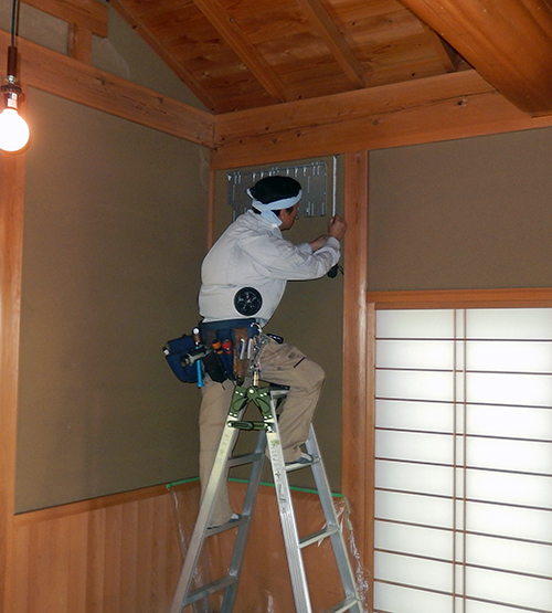 穴開けの位置決め 穴開けの位置決め