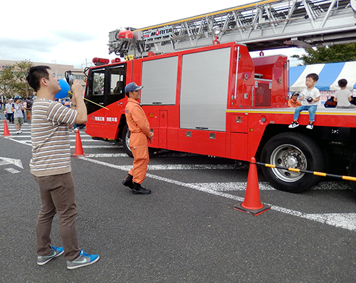 笑ってよぉ02 消防車と02