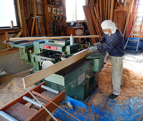 ヒノキ板の加工 ヒノキ板の加工